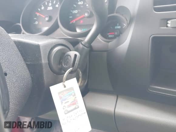 2011 Chevrolet Silverado 1500 LS z VIN 3GCPKREA0BG182991, wystawiony jako IAAI lot #41925926 z przebiegiem 180 670 mil mil oraz . Historia ofert i sprzedaży dostępna na DreamBid. Obrazek 11.