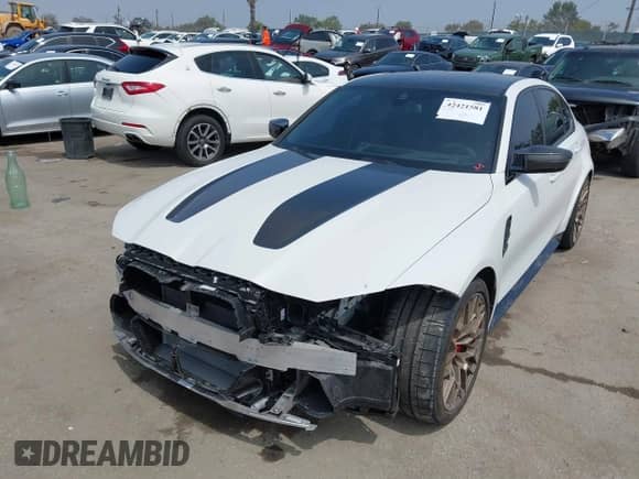 2024 BMW M3 z VIN WBS63AY05RFR01914, wystawiony jako IAAI lot #42421581 z przebiegiem 8 354 mil mil oraz . Historia ofert i sprzedaży dostępna na DreamBid. Obrazek 2.