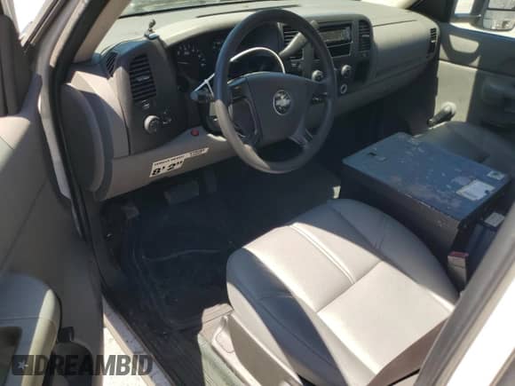 2008 Chevrolet Silverado 1500 Work Truck с VIN 1GCEC14X88Z148284, выставлен на аукционе Copart как лот 61037355 с пробегом 83 163 миль миль и Чистый • Clean title. История ставок и продаж доступна на DreamBid. Изображение 8.