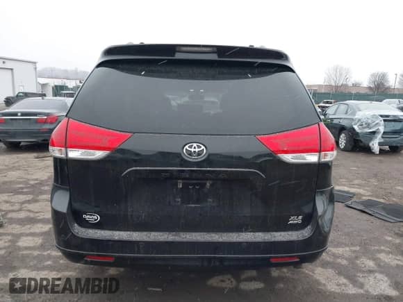 2014 Toyota Sienna Limited с VIN 5TDDK3DCXES076542, выставлен на аукционе IAAI как лот 41559021 с пробегом Не указан миль и . История ставок и продаж доступна на DreamBid. Изображение 15.