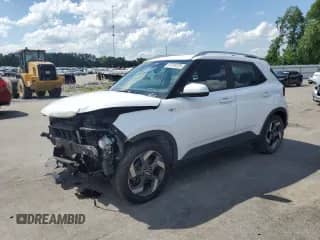2021 Hyundai Venue Denim с VIN KMHRC8A38MU064478, выставлен на аукционе Copart как лот 57478725 с пробегом 57 161 миль миль и Списание • Salvage title. История ставок и продаж доступна на DreamBid. Изображение 1.