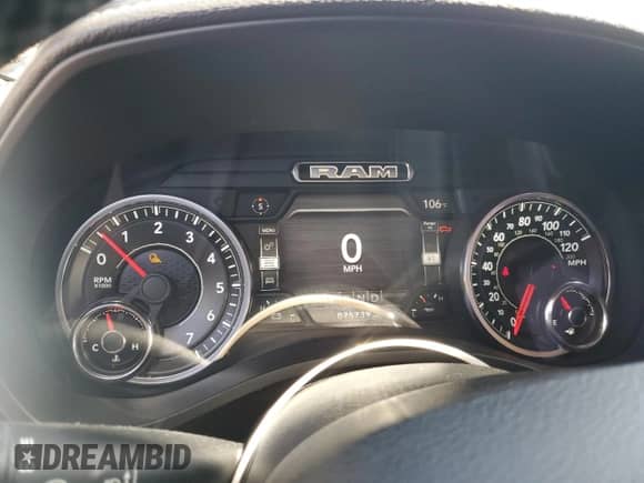 2019 Ram 1500 Laramie z VIN 1C6SRFJT0KN517855, wystawiony jako Copart lot #60310435 z przebiegiem 75 739 mil mil oraz Szkoda całkowita • Salvage title. Historia ofert i sprzedaży dostępna na DreamBid. Obrazek 9.