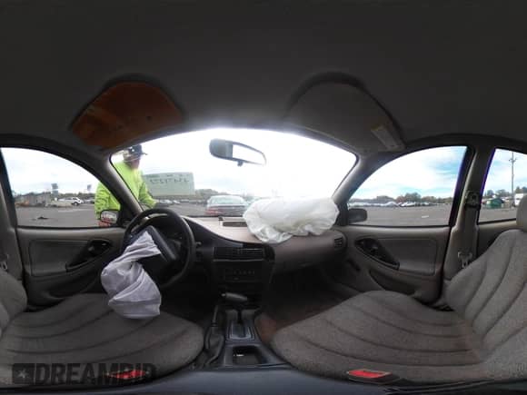 2001 Chevrolet Cavalier с VIN 1G1JC524517391379, выставлен на аукционе IAAI как лот 43471272 с пробегом 70 963 миль миль и . История ставок и продаж доступна на DreamBid. Изображение 18.