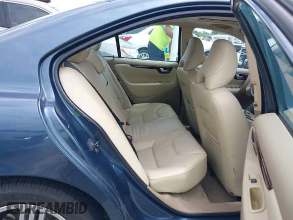 2006 Volvo S60 2.5L Turbo с VIN YV1RS592X62546752, выставлен на аукционе IAAI как лот 42682743 с пробегом 137 974 миль миль и . История ставок и продаж доступна на DreamBid. Изображение 8.