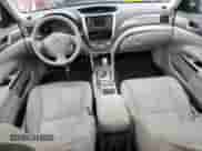 2013 Subaru Forester X Limited z VIN JF2SHAEC9DH437420, wystawiony jako Copart lot #70889135 z przebiegiem 136 536 mil mil oraz Szkoda całkowita • Salvage title. Historia ofert i sprzedaży dostępna na DreamBid. Obrazek 8.