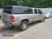 2002 Chevrolet Silverado 2500HD LT с VIN 1GCHK29172E158362, выставлен на аукционе IAAI как лот 42862931 с пробегом 261 133 миль миль и . История ставок и продаж доступна на DreamBid. Изображение 4.