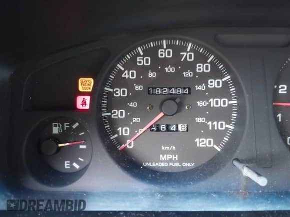 1997 Nissan Pathfinder XE with VIN JN8AR05Y1VW159739, listed as a IAAI auction lot 42836827 with 182,484 mi miles and . Bid and sale history available at DreamBid. Image 7.