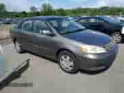 2003 Toyota Corolla CE с VIN 1NXBR38EX3Z141411, выставлен на аукционе Copart как лот 65359615 с пробегом 165 995 миль миль и Списание • Salvage title. История ставок и продаж доступна на DreamBid. Изображение 4.