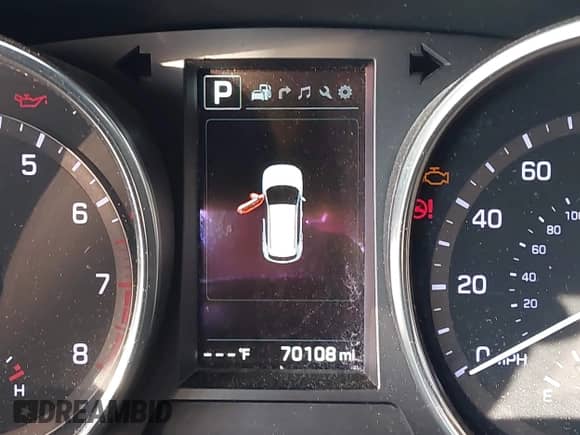 2017 Hyundai Santa Fe Ultimate with VIN 5XYZW4LA6HG420787, listed as a IAAI auction lot 42776442 with 70,108 mi miles and . Bid and sale history available at DreamBid. Image 16.