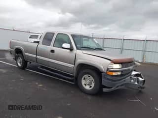 2000 Chevrolet Silverado 2500 LS с VIN 1GCGC29U0YE234581, выставлен на аукционе IAAI как лот 41706575 с пробегом 173 107 миль миль и . История ставок и продаж доступна на DreamBid. Изображение 1.
