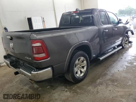 2019 Ram 1500 Laramie z VIN 1C6SRFDT8KN834682, wystawiony jako Copart lot #60103785 z przebiegiem 98 142 mil mil oraz Szkoda całkowita • Salvage title. Historia ofert i sprzedaży dostępna na DreamBid. Obrazek 3.