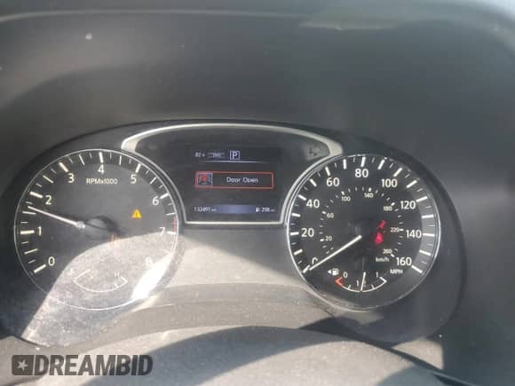 2017 Nissan Pathfinder SV with VIN 5N1DR2MM1HC681615, listed as a Copart auction lot 72038005 with 132,491 mi miles and Clean title. Bid and sale history available at DreamBid. Image 9.