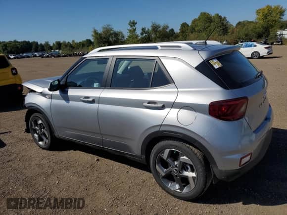 2024 Hyundai Venue SEL z VIN KMHRC8A33RU327547, wystawiony jako Copart lot #71058094 z przebiegiem 1 660 mil mil oraz Szkoda całkowita • Salvage title. Historia ofert i sprzedaży dostępna na DreamBid. Obrazek 2.