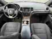 2014 Jeep Grand Cherokee Laredo z VIN 1C4RJFAG8EC163505, wystawiony jako Copart lot #54096315 z przebiegiem 223 525 mil mil oraz Czysty tytuł • Clean title. Historia ofert i sprzedaży dostępna na DreamBid. Obrazek 9.