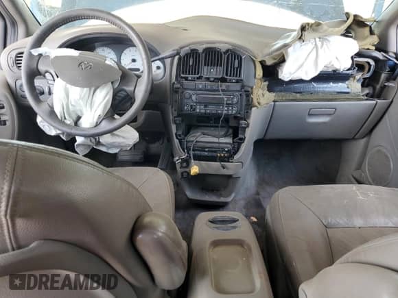 2003 Dodge Caravan ES z VIN 2D4GP54L93R135678, wystawiony jako Copart lot #68492485 z przebiegiem 239 392 mil mil oraz Szkoda całkowita • Salvage title. Historia ofert i sprzedaży dostępna na DreamBid. Obrazek 8.