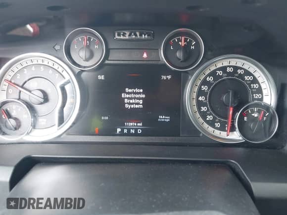 2014 Ram 1500 Big Horn z VIN 1C6RR7LT1ES231813, wystawiony jako IAAI lot #43165556 z przebiegiem 112 974 mil mil oraz . Historia ofert i sprzedaży dostępna na DreamBid. Obrazek 7.