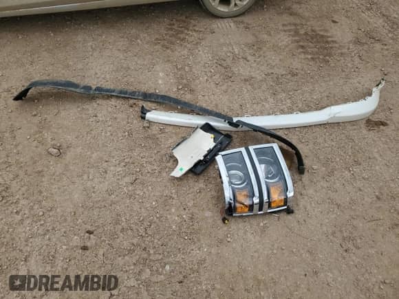 2015 Chevrolet Silverado 1500 High Country с VIN 3GCUKTEJ1FG191463, выставлен на аукционе Copart как лот 57151865 с пробегом 124 420 миль миль и Списание • Salvage title. История ставок и продаж доступна на DreamBid. Изображение 12.