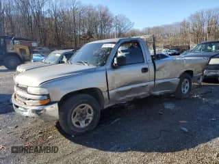 2002 Chevrolet Silverado 1500 z VIN 1GCEC14V22E167085, wystawiony jako Copart lot #83034174 z przebiegiem Nie podano mil oraz Szkoda całkowita • Salvage title. Historia ofert i sprzedaży dostępna na DreamBid. Obrazek 1.