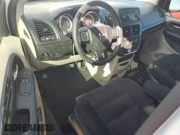 2016 Dodge Grand Caravan American Value with VIN 2C4RDGBG9GR145181, listed as a Copart auction lot 82675885 with 148,925 mi miles and Clean title. Bid and sale history available at DreamBid. Image 8.