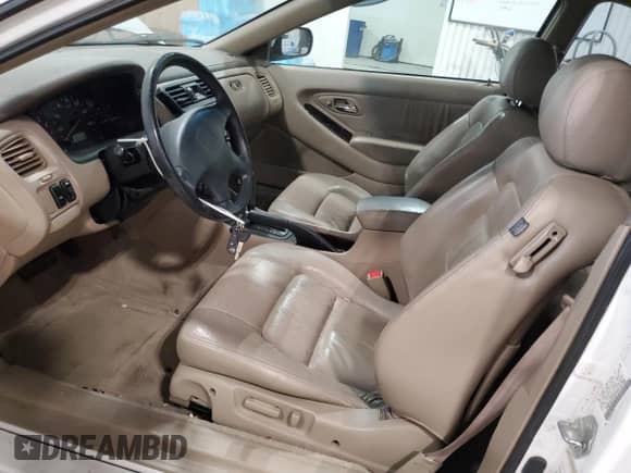2000 Honda Accord EX с VIN 1HGCG2256YA019768, выставлен на аукционе Copart как лот 69843445 с пробегом 155 320 миль миль и Списание • Salvage title. История ставок и продаж доступна на DreamBid. Изображение 7.