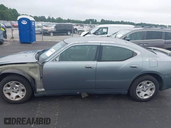 2007 Dodge Charger with VIN 2B3KA43R37H786231, listed as a IAAI auction lot 42946693 with 140,922 mi miles and . Bid and sale history available at DreamBid. Image 15.