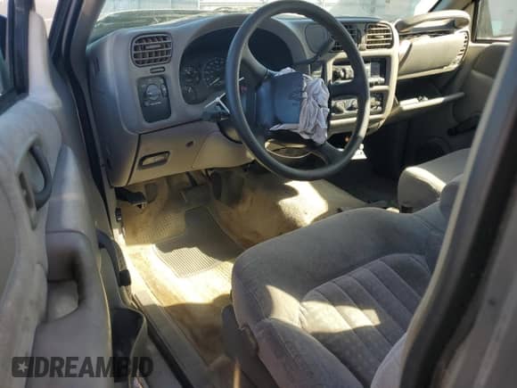 2000 Chevrolet S-10 LS with VIN 1GCCS1954YK280694, listed as a Copart auction lot 87015335 with 52,118 mi miles and Salvage title. Bid and sale history available at DreamBid. Image 8.