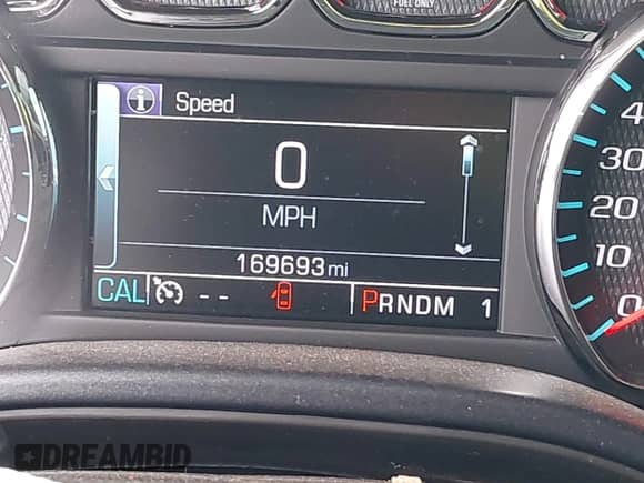 2015 Chevrolet Silverado 2500HD LTZ с VIN 1GC1KWE8XFF642344, выставлен на аукционе IAAI как лот 43053101 с пробегом 169 693 миль миль и . История ставок и продаж доступна на DreamBid. Изображение 15.
