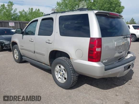 2008 Chevrolet Tahoe 3LT с VIN 1GNFK13018J213428, выставлен на аукционе IAAI как лот 42236022 с пробегом 182 725 миль миль и . История ставок и продаж доступна на DreamBid. Изображение 3.