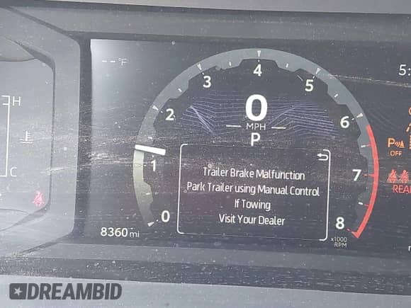 2024 Toyota Tacoma SR5 с VIN 3TYLB5JN4RT009863, выставлен на аукционе IAAI как лот 43032707 с пробегом 8 360 миль миль и . История ставок и продаж доступна на DreamBid. Изображение 7.