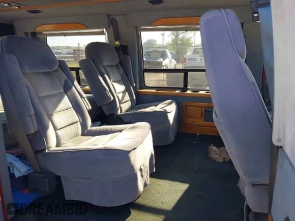 1997 Dodge Cargo with VIN 2B7HB21Y9VK602902, listed as a IAAI auction lot 41803540 with 120,354 mi miles and . Bid and sale history available at DreamBid. Image 8.