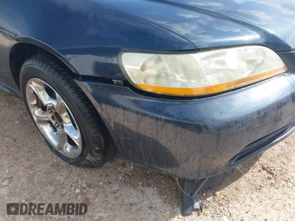 2001 Honda Accord EX with VIN 1HGCG56631A109471, listed as a IAAI auction lot 43326921 with 342,415 mi miles and . Bid and sale history available at DreamBid. Image 14.