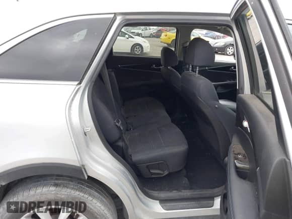 2018 Kia Sorento L with VIN 5XYPG4A35JG432248, listed as a IAAI auction lot 41534103 with 126,322 mi miles and . Bid and sale history available at DreamBid. Image 8.