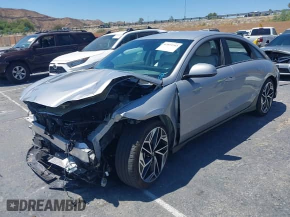 2024 Hyundai Ioniq 6 SEL с VIN KMHM34AA4RA070269, выставлен на аукционе IAAI как лот 42855283 с пробегом 11 088 миль миль и . История ставок и продаж доступна на DreamBid. Изображение 16.