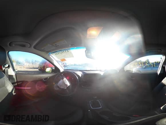 2021 Hyundai Kona Ultimate z VIN KM8K5CA50MU675072, wystawiony jako IAAI lot #43392535 z przebiegiem 44 752 mil mil oraz . Historia ofert i sprzedaży dostępna na DreamBid. Obrazek 18.