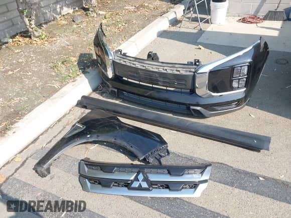 2021 Mitsubishi Outlander ES z VIN JA4ARUAU2MU010153, wystawiony jako IAAI lot #42987308 z przebiegiem 71 238 mil mil oraz . Historia ofert i sprzedaży dostępna na DreamBid. Obrazek 12.