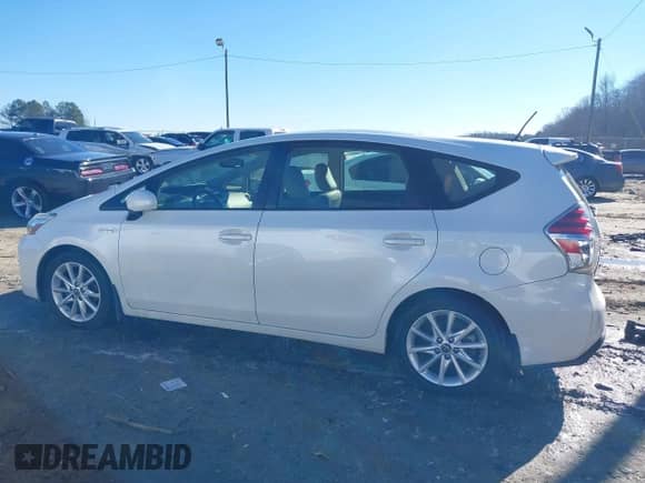 2015 Toyota Prius Two z VIN JTDZN3EU9FJ020966, wystawiony jako IAAI lot #41294359 z przebiegiem 102 875 mil mil oraz . Historia ofert i sprzedaży dostępna na DreamBid. Obrazek 14.