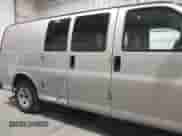 2005 Chevrolet Express Cargo с VIN 1GCFH15T851101350, выставлен на аукционе IAAI как лот 43075063 с пробегом 135 362 миль миль и . История ставок и продаж доступна на DreamBid. Изображение 6.