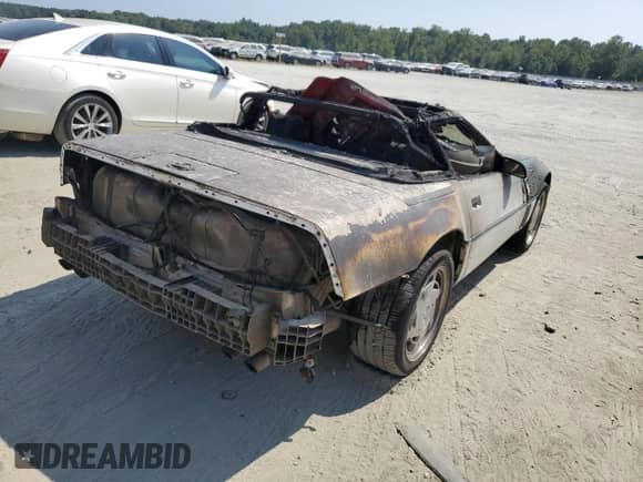 1989 Chevrolet Corvette с VIN 1G1YY3187K5107790, выставлен на аукционе Copart как лот 69282254 с пробегом Не указан миль и Списание • Salvage title. История ставок и продаж доступна на DreamBid. Изображение 3.