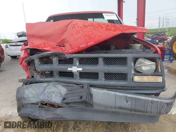 1993 Chevrolet Silverado 1500 с VIN 1GCEC14Z5PE102015, выставлен на аукционе IAAI как лот 42653937 с пробегом 107 948 миль миль и . История ставок и продаж доступна на DreamBid. Изображение 6.