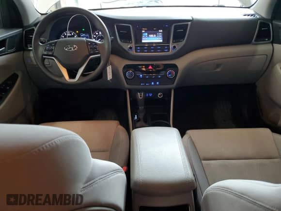 2017 Hyundai Tucson Value z VIN KM8J3CA29HU505905, wystawiony jako Copart lot #65875735 z przebiegiem 114 357 mil mil oraz Szkoda całkowita • Salvage title. Historia ofert i sprzedaży dostępna na DreamBid. Obrazek 8.