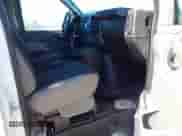 2019 Chevrolet Express Cargo с VIN 1GCWGAFG9K1277324, выставлен на аукционе IAAI как лот 41825028 с пробегом 28 128 миль миль и . История ставок и продаж доступна на DreamBid. Изображение 5.