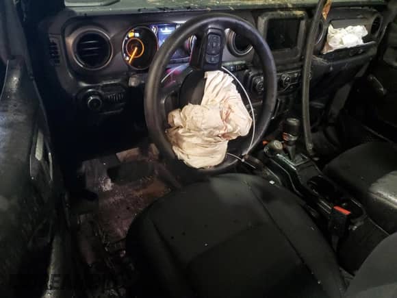 2022 Jeep Wrangler Willys with VIN 1C4GJXAN6NW223825, listed as a Copart auction lot 80460804 with 32,996 mi miles and Salvage title. Bid and sale history available at DreamBid. Image 8.