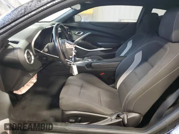 2018 Chevrolet Camaro 1LS с VIN 1G1FA1RS2J0171747, выставлен на аукционе Copart как лот 45120125 с пробегом 63 638 миль миль и Списание • Salvage title. История ставок и продаж доступна на DreamBid. Изображение 7.