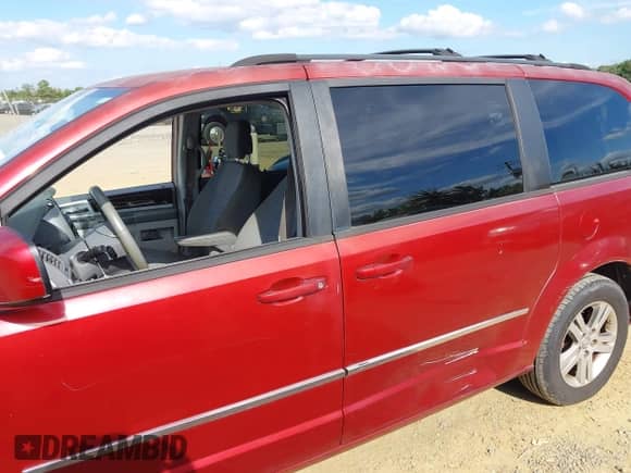 2010 Dodge Grand Caravan Crew с VIN 2D4RN6DXXAR390733, выставлен на аукционе IAAI как лот 43317828 с пробегом 182 348 миль миль и . История ставок и продаж доступна на DreamBid. Изображение 6.