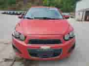 2012 Chevrolet Sonic LS z VIN 1G1JA5SH1C4221176, wystawiony jako Copart lot #67767445 z przebiegiem 204 833 mil mil oraz Szkoda całkowita • Salvage title. Historia ofert i sprzedaży dostępna na DreamBid. Obrazek 5.