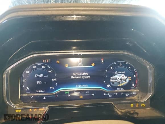 2024 Chevrolet Silverado 2500HD LT z VIN 2GC1YNEY7R1200559, wystawiony jako Copart lot #90144355 z przebiegiem 32 816 mil mil oraz Szkoda całkowita • Salvage title. Historia ofert i sprzedaży dostępna na DreamBid. Obrazek 9.