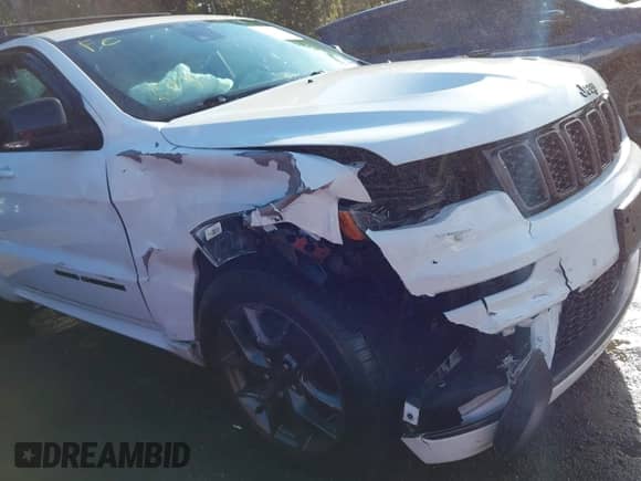 2020 Jeep Grand Cherokee Limited X z VIN 1C4RJFBTXLC396228, wystawiony jako IAAI lot #43343959 z przebiegiem 65 325 mil mil oraz . Historia ofert i sprzedaży dostępna na DreamBid. Obrazek 6.