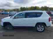 2016 Jeep Compass High Altitude с VIN 1C4NJDEB5GD762568, выставлен на аукционе IAAI как лот 43437672 с пробегом 184 180 миль миль и . История ставок и продаж доступна на DreamBid. Изображение 14.