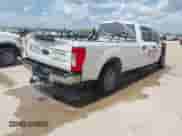 2018 Ford F-250 XL z VIN 1FT7W2A60JEB71072, wystawiony jako IAAI lot #42613228 z przebiegiem 134 180 mil mil oraz . Historia ofert i sprzedaży dostępna na DreamBid. Obrazek 4.