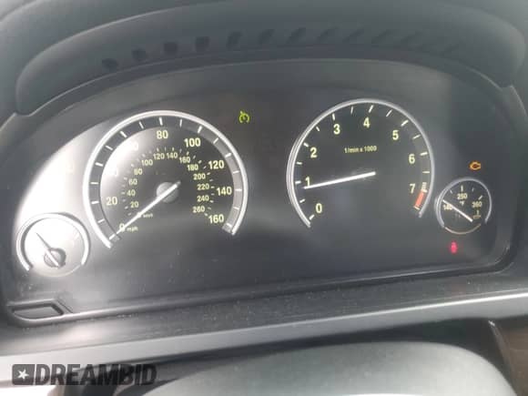 2011 BMW 7 Series 740i с VIN WBAKA4C5XBC612807, выставлен на аукционе Copart как лот 81424114 с пробегом Не указан миль и Чистый • Clean title. История ставок и продаж доступна на DreamBid. Изображение 9.